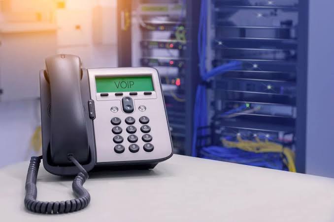 Telefonía IP y central virtual para empresas: costos y proveedores en Chile